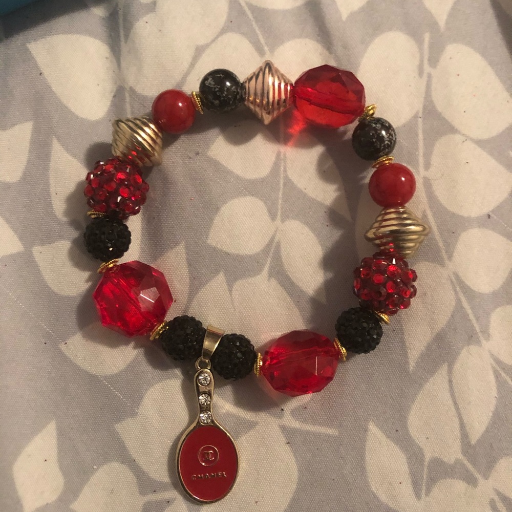 Charm bracelet 💅🏾📿🍬